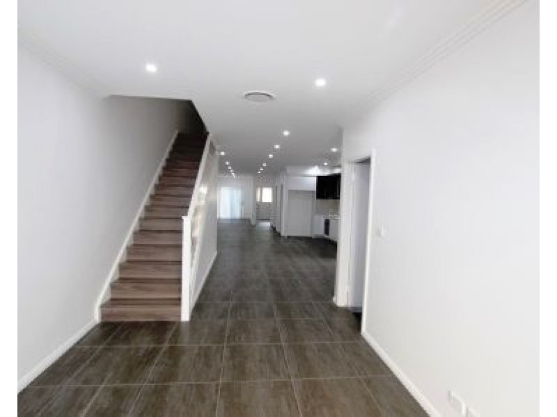 1/34 Tenella Street, Canley Heights NSW 2166