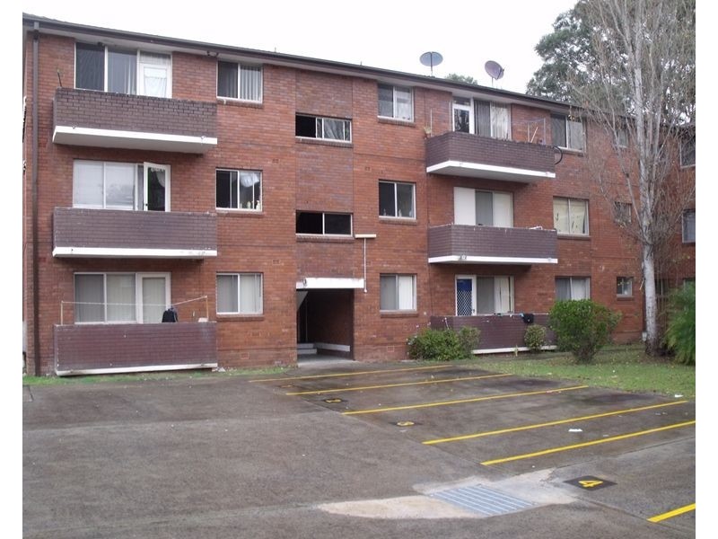 4/188 Sandal Crescent, Carramar NSW 2163