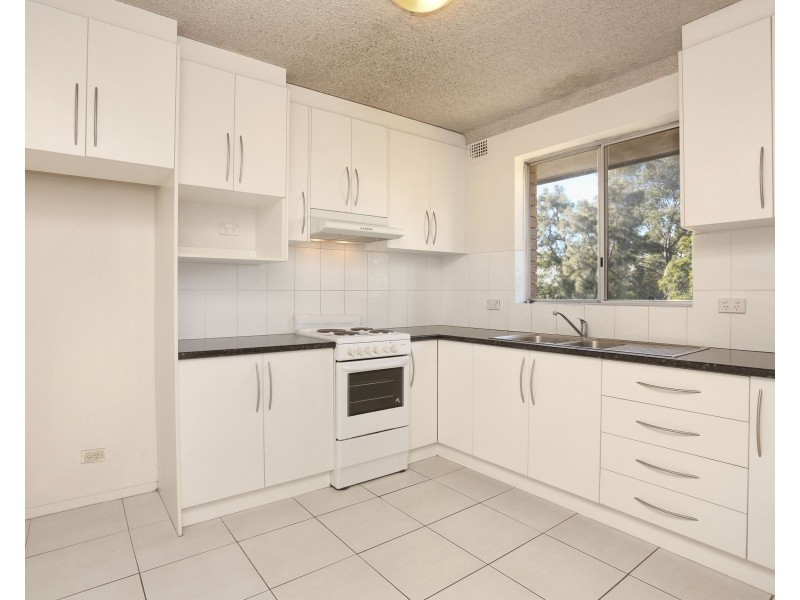 12/21 York Street, Fairfield NSW 2165