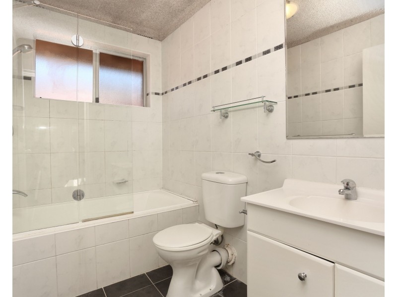 12/21 York Street, Fairfield NSW 2165