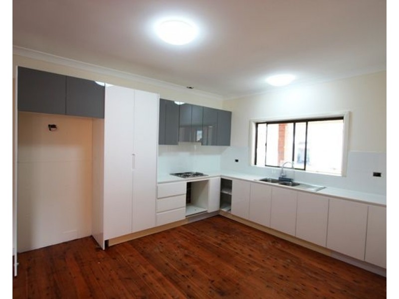 9 Parr Close, Bossley Park NSW 2176