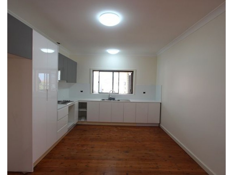 9 Parr Close, Bossley Park NSW 2176