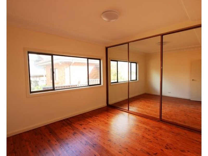 9 Parr Close, Bossley Park NSW 2176