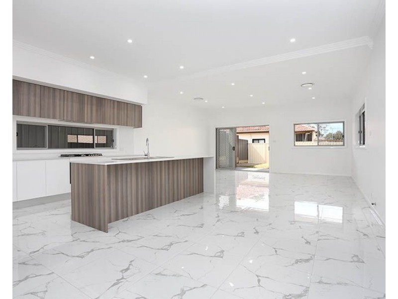 611 Smithfield Road, Greenfield Park NSW 2176