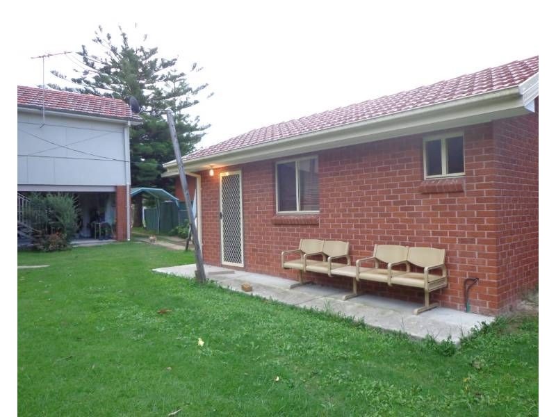 22 Waterside Crescent, Carramar NSW 2163