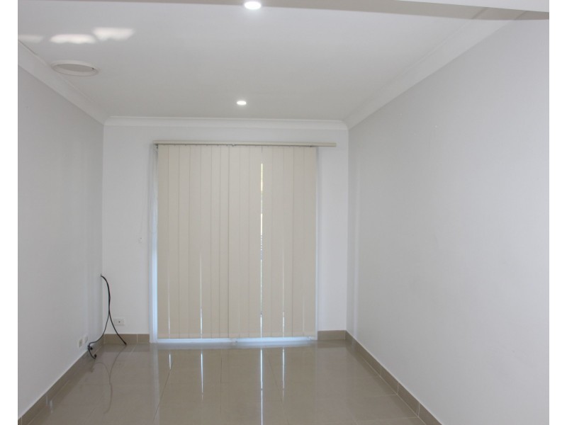 11 Monaro Close, Bossley Park NSW 2176