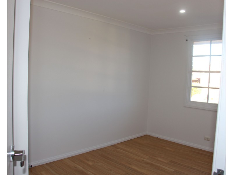 11 Monaro Close, Bossley Park NSW 2176