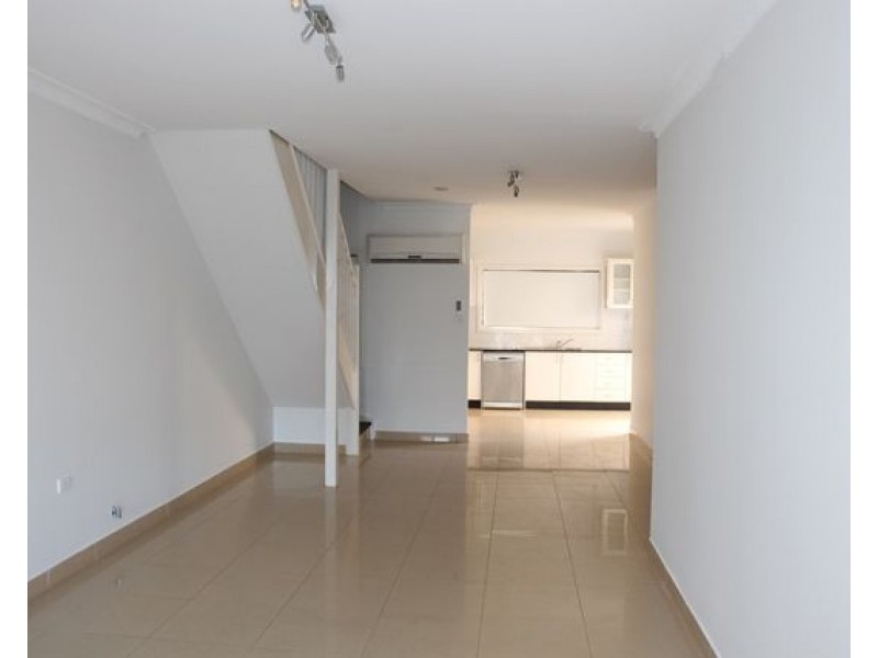 1A Foxlow Street, Canley Heights NSW 2166