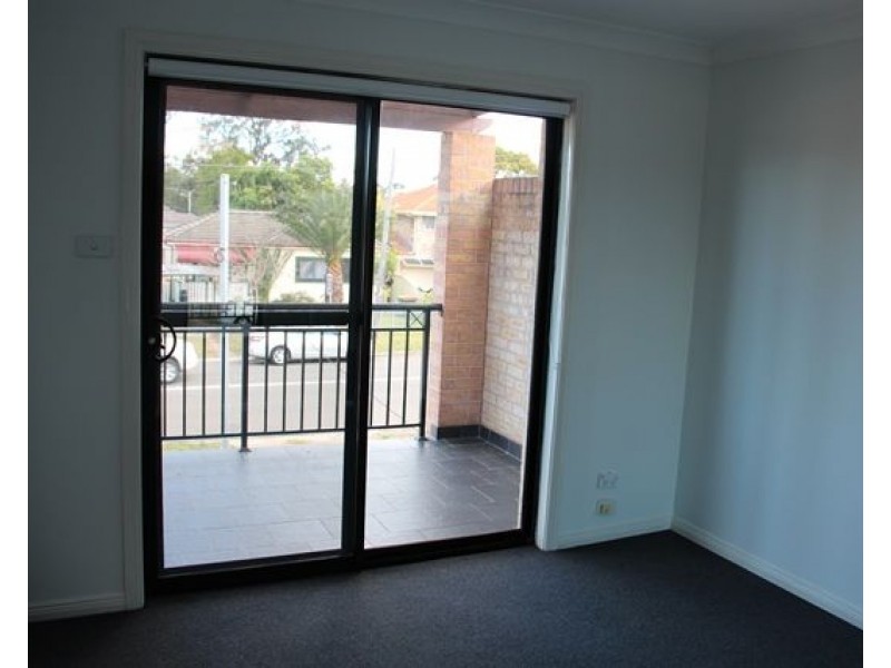 1A Foxlow Street, Canley Heights NSW 2166