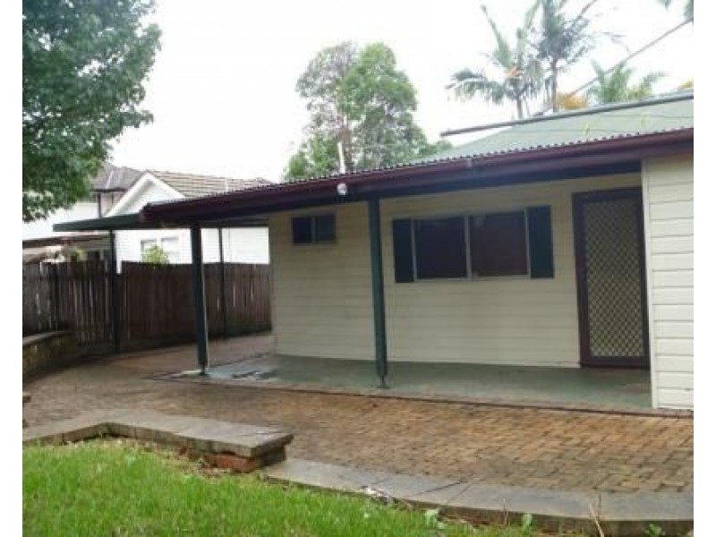Fairfield West NSW 2165