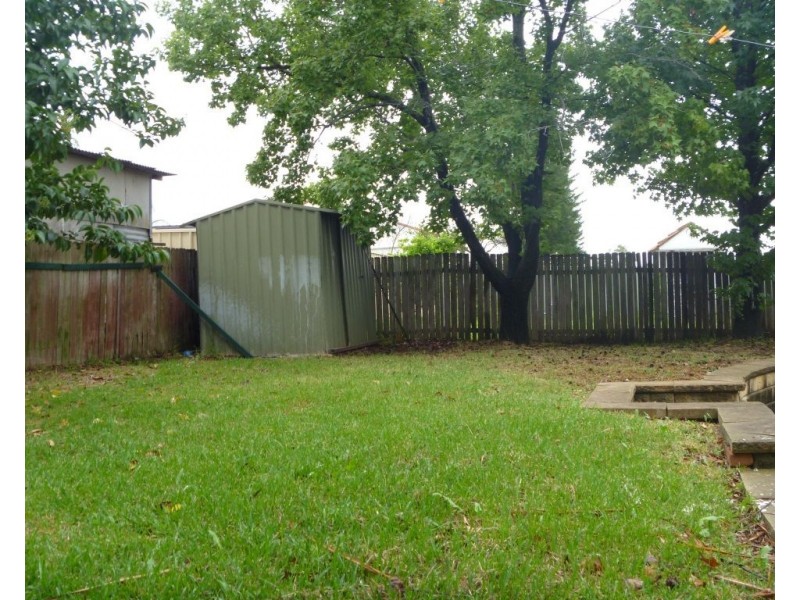 Fairfield West NSW 2165