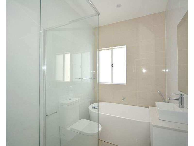 133 River Avenue, Fairfield East NSW 2165