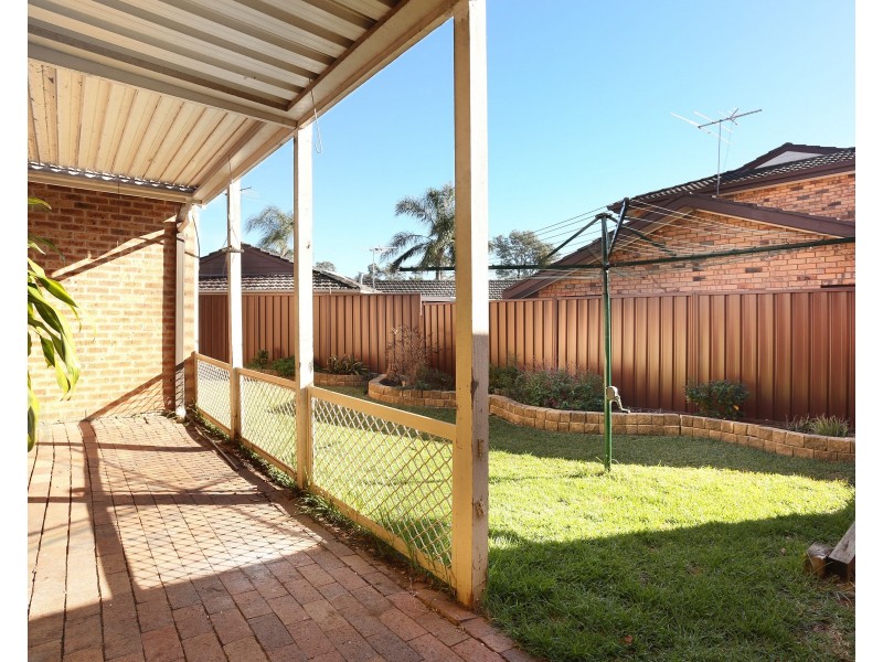 11 Jarrah Place, Bossley Park NSW 2176