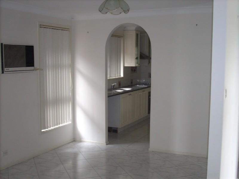 Edensor Park NSW 2176