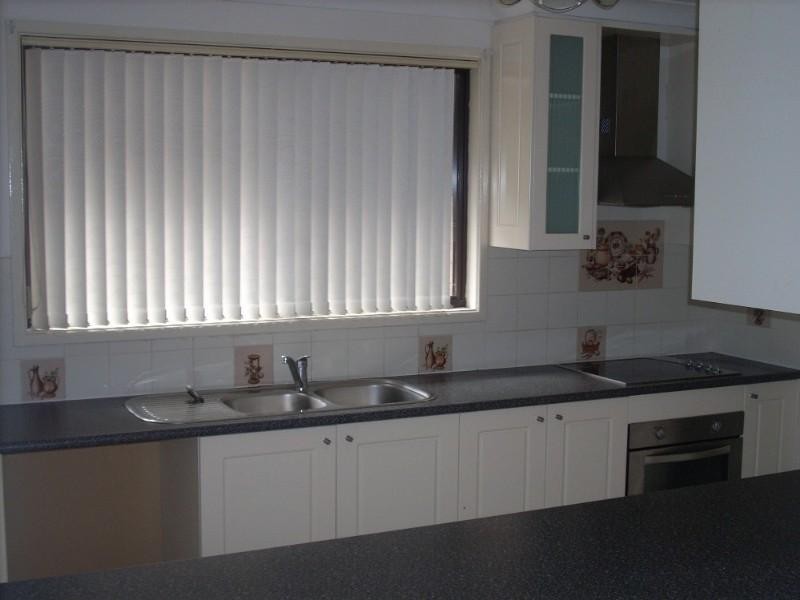 Edensor Park NSW 2176