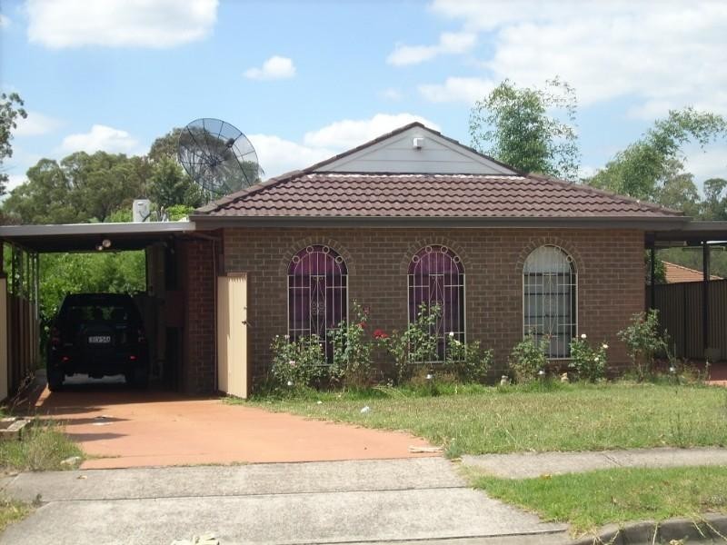 Edensor Park NSW 2176