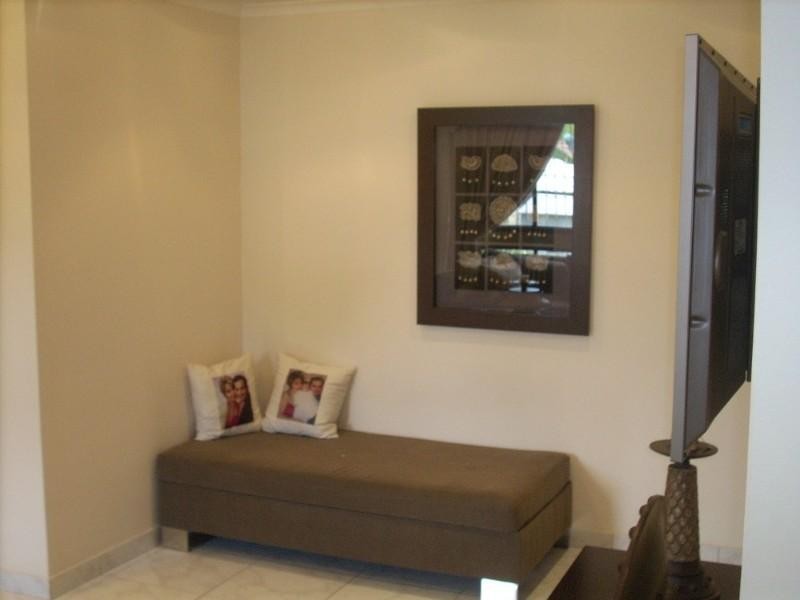 Edensor Park NSW 2176