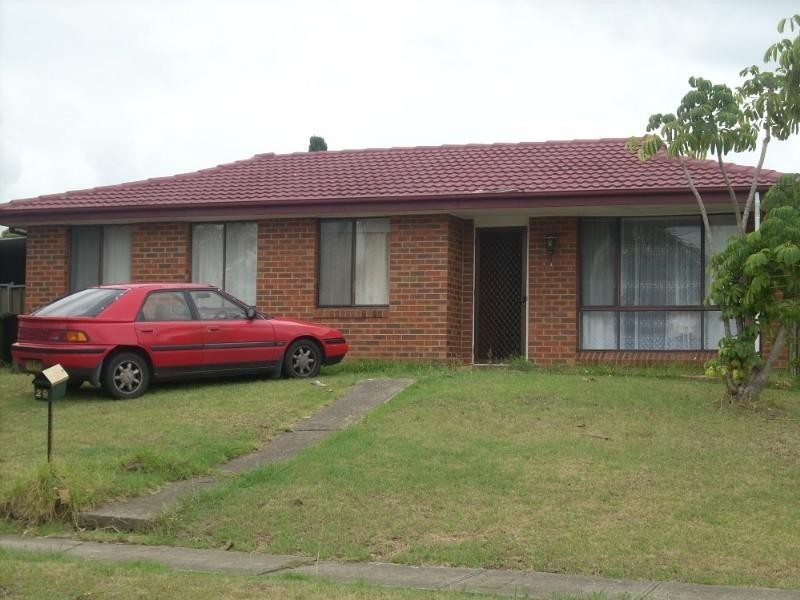 Edensor Park NSW 2176