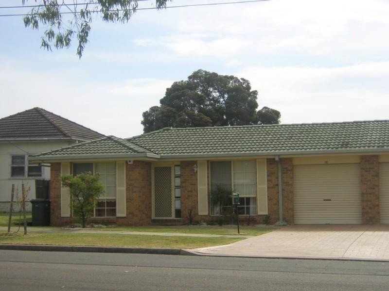 1B Jennifer Place, Smithfield NSW 2164