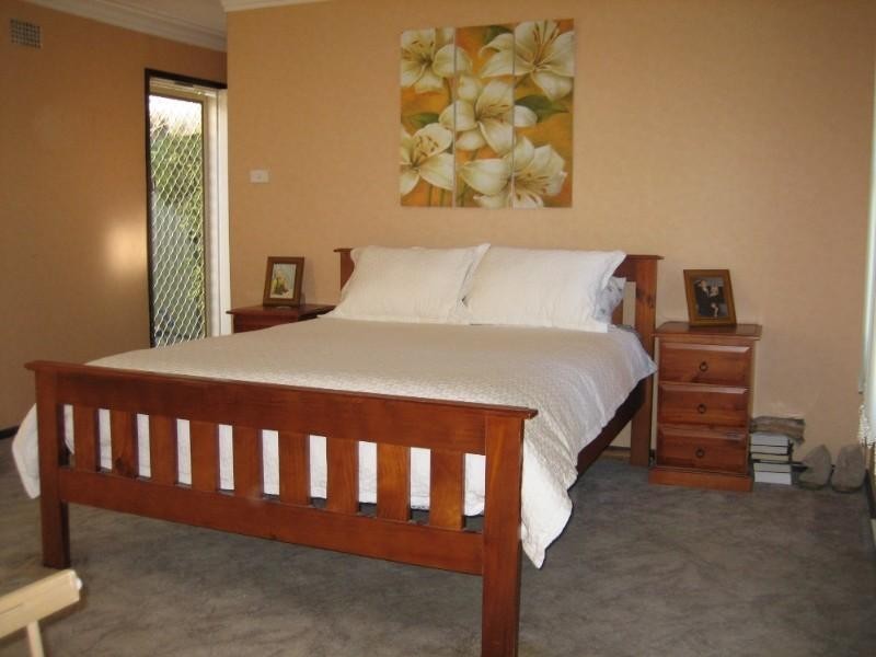 Fairfield West NSW 2165