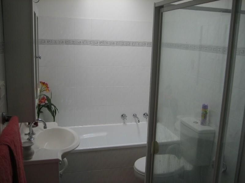 Fairfield West NSW 2165