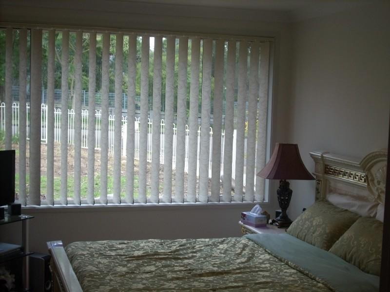 Edensor Park NSW 2176