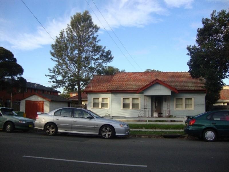 11 Wrentmore Street, Fairfield NSW 2165