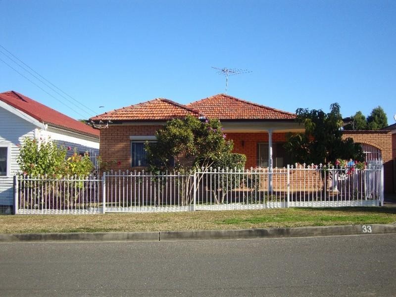 Fairfield NSW 2165