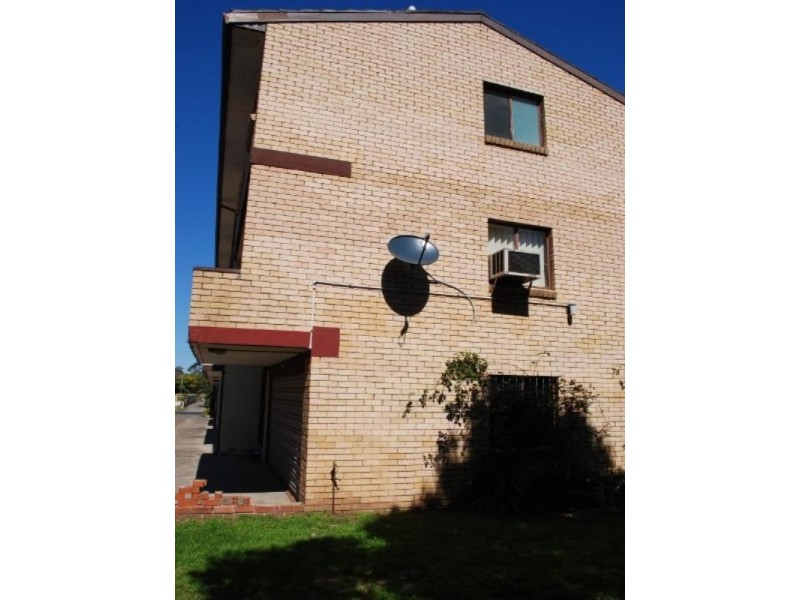 6/78 Harris Street, Fairfield NSW 2165