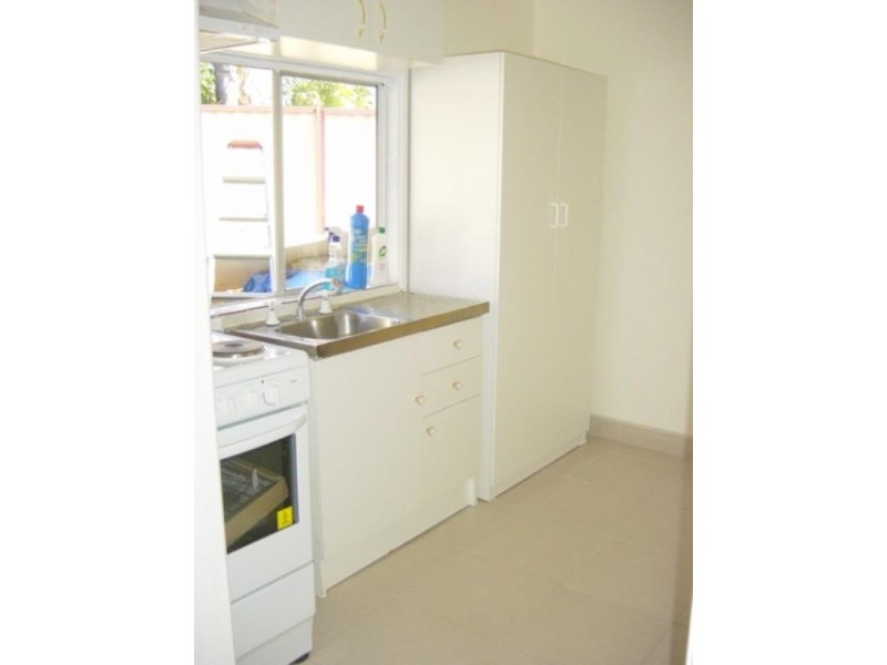 Greenfield Park NSW 2176