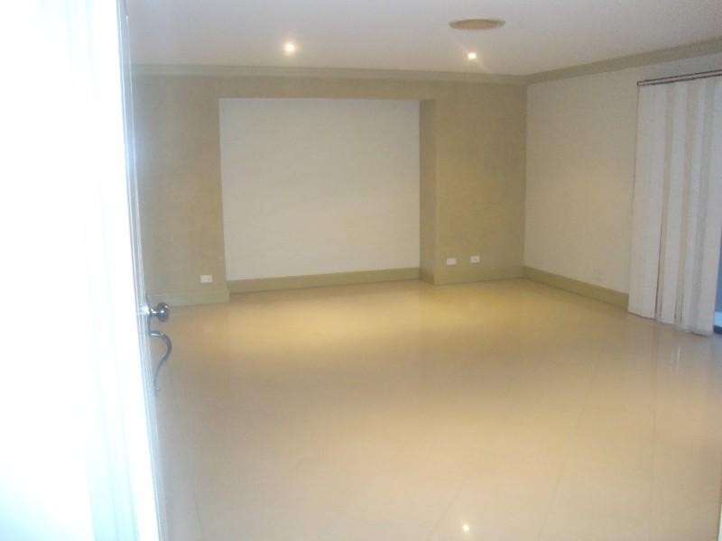 12 Serpentine Street, Bossley Park NSW 2176