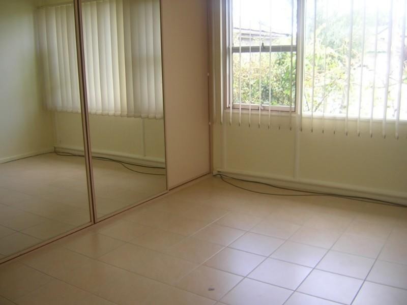 Fairfield West NSW 2165