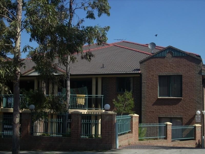 13/6-8 Paton Street, Merrylands West NSW 2160