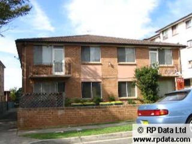 Fairfield NSW 2165