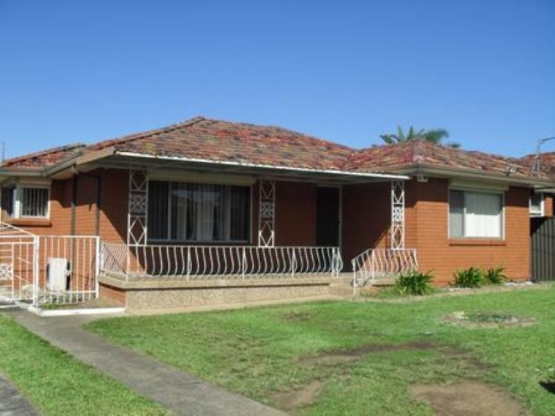 Fairfield West NSW 2165