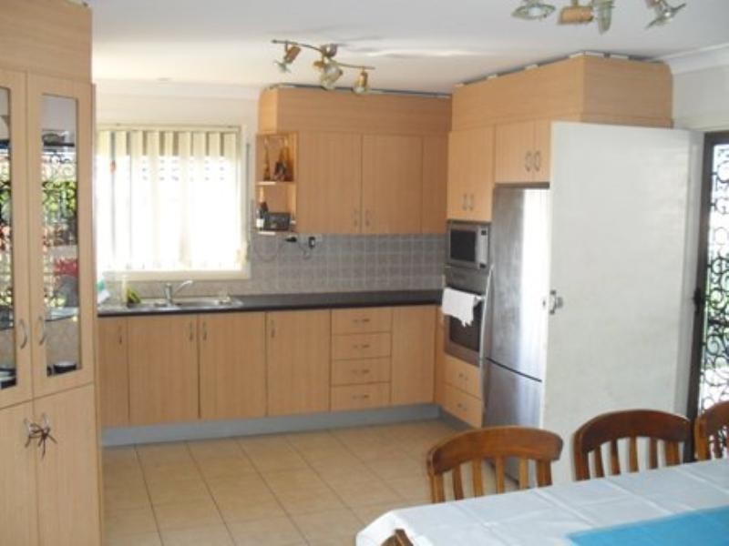 Fairfield West NSW 2165