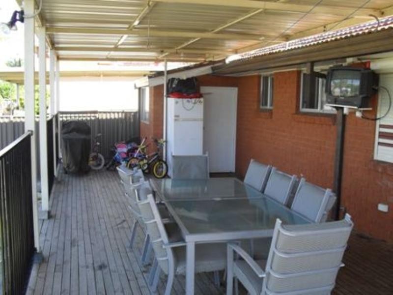 Fairfield West NSW 2165