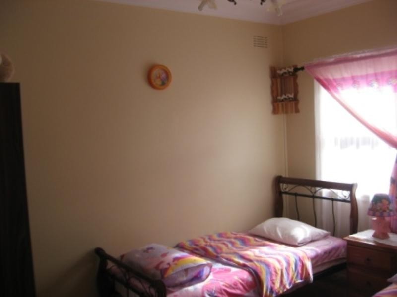 Fairfield West NSW 2165
