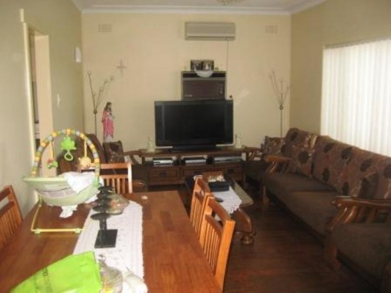 Fairfield West NSW 2165
