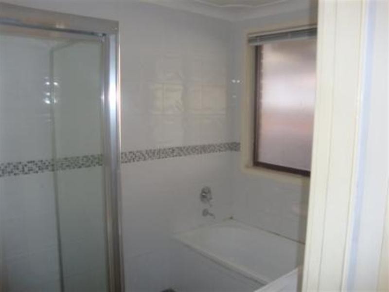 454 Hamilton Road, Fairfield West NSW 2165