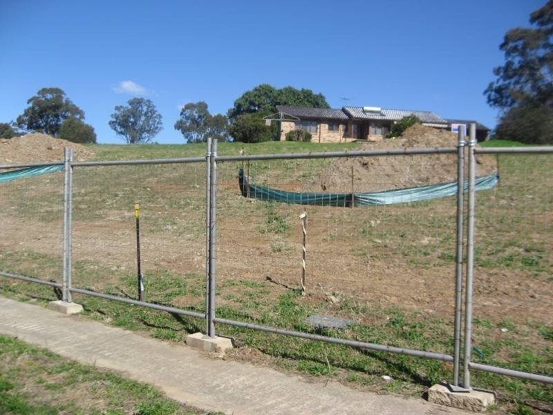 Edensor Park NSW 2176