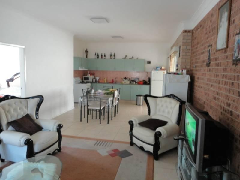 St Johns Park NSW 2176