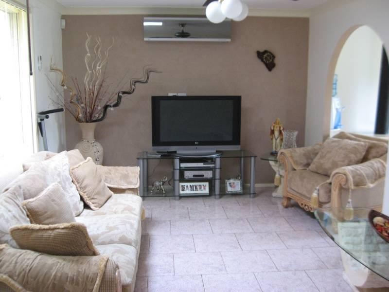 Edensor Park NSW 2176