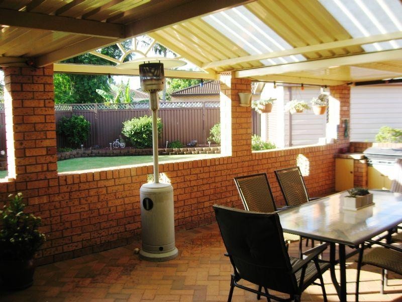 6 Hirst Place, Fairfield West NSW 2165