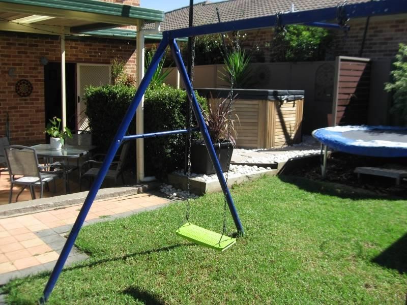 7B Esk Avenue, Green Valley NSW 2168