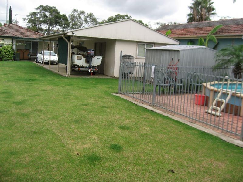 35 Orchardleigh Road, Yennora NSW 2161