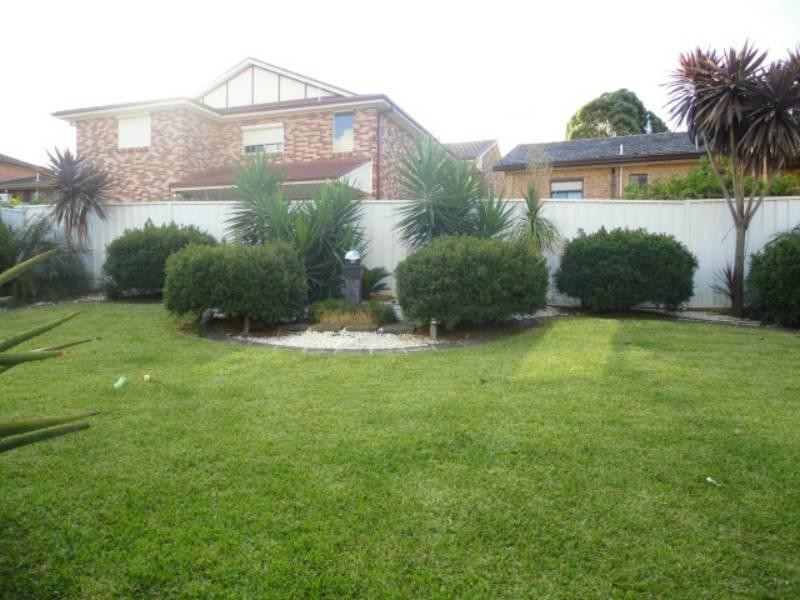 5 Upfield Street, Edensor Park NSW 2176