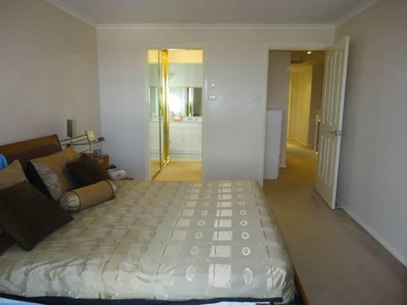 5 Upfield Street, Edensor Park NSW 2176