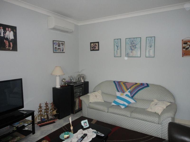 518 Smithfield Road, Prairiewood NSW 2176