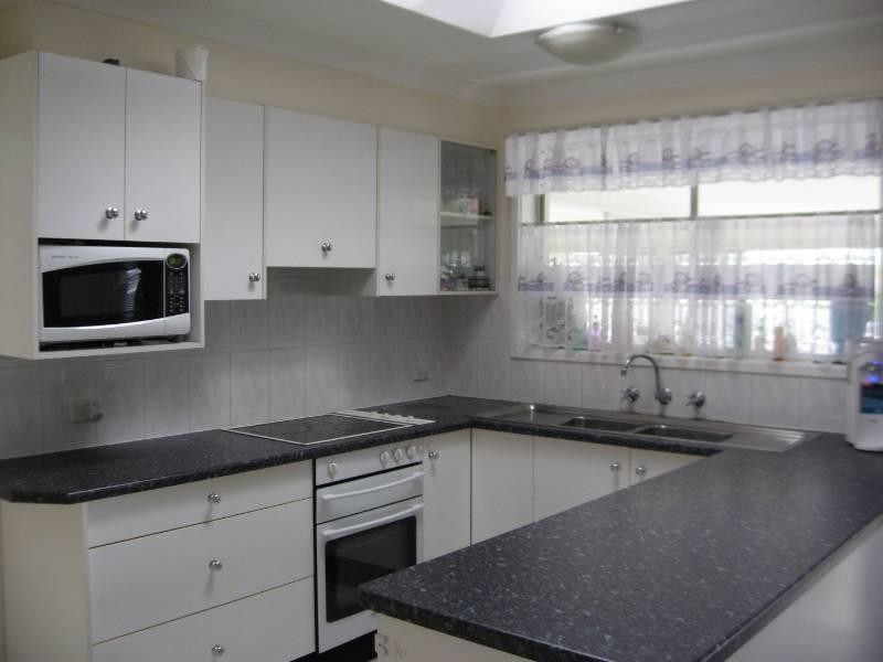 16 Brentwood Street, Fairfield West NSW 2165